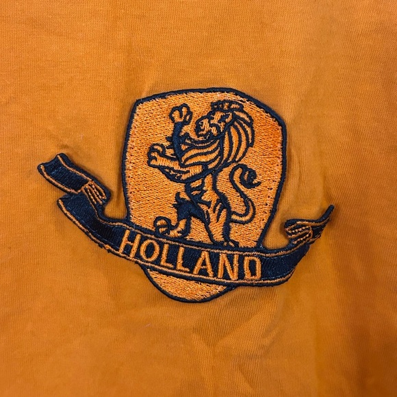 Holland Collection Men’s Small Dutch Logo T Shirt - Picture 3 of 10
